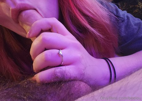 beelou ホットなスター 写真