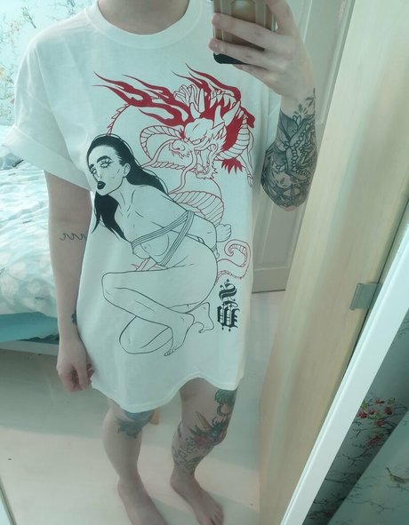 レズビアン乱交オンリーファンズ アートxxx 画像