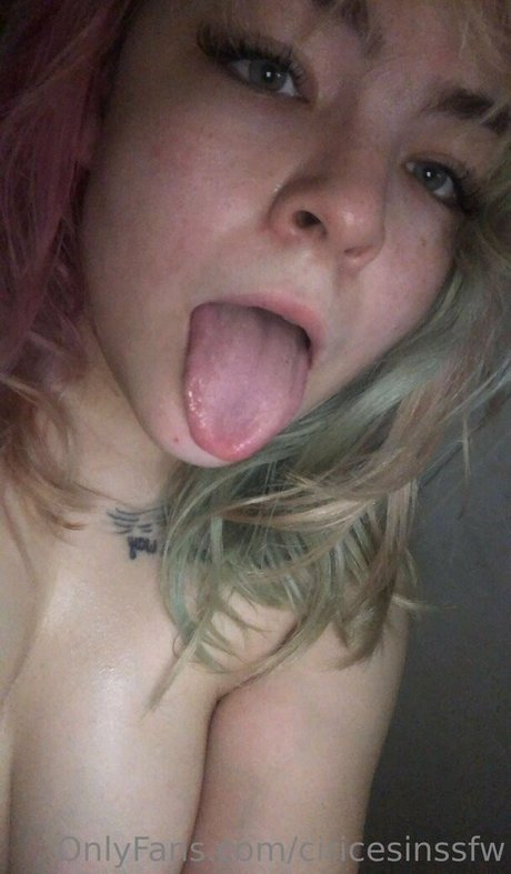 年配の熟女オンリーファンズ アートxxx 画像