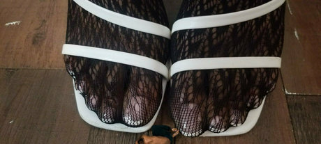 cfootgoddessx アダルトモデル 写真