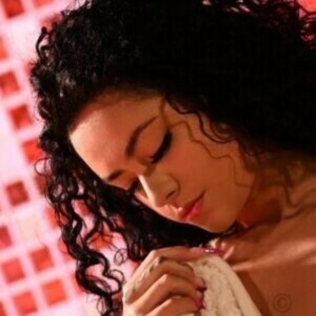 Yonamarques_ 最高のモデル ギャラリー