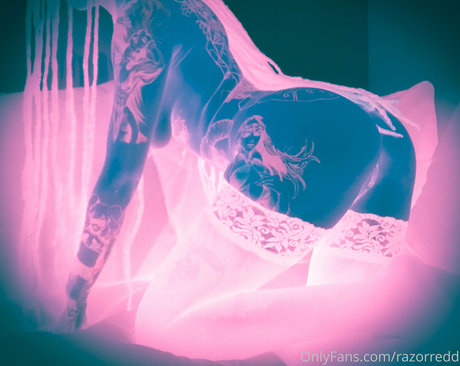 razorredd アートモデル 画像