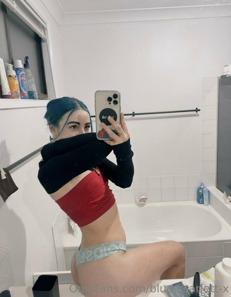 blue scarlett x ヌードモデル 画像