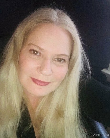 uniquilyyours 限定スター 写真