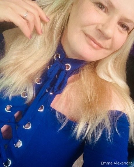 ラテン系アナルオンリーファンズ ポルノ 画像