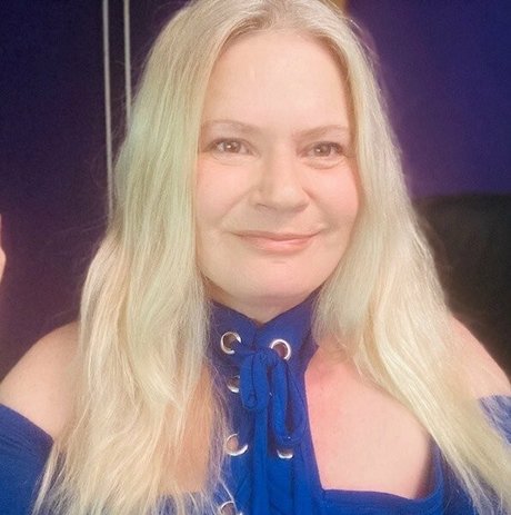 クソ野郎オンリーファンズ 美しい裸 画像