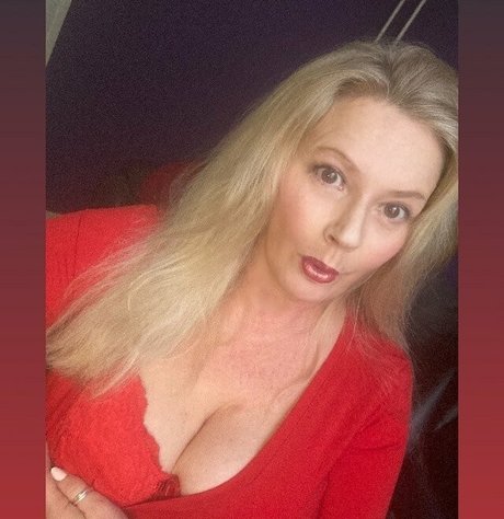 uniquilyyours セクシー女優 画像