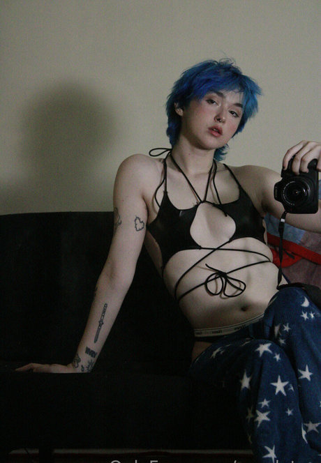 mar lotov ホットなスター 写真