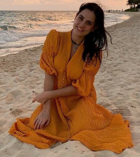 ジムのインフルエンサーオンリーファンズ ホットヌード 写真