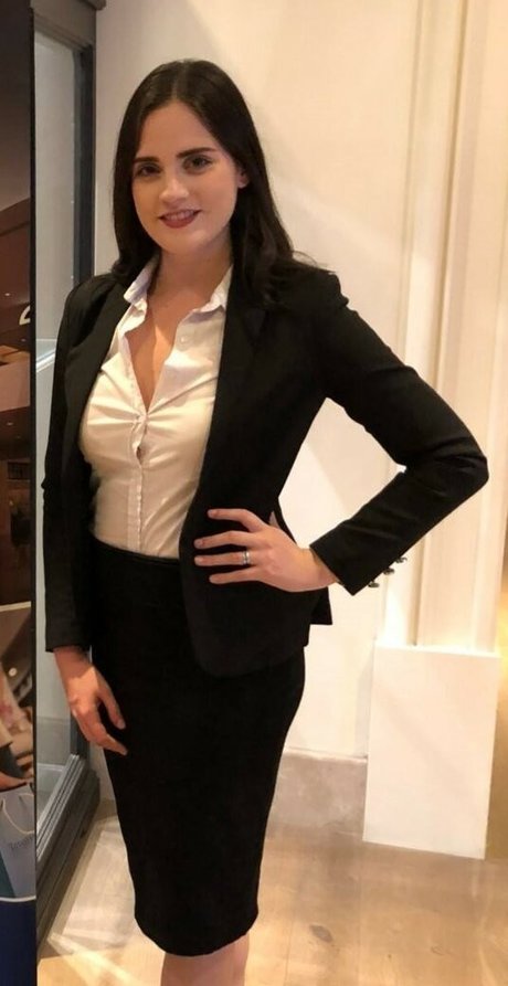 Ophelie Rullier ポルノスター 裸 写真