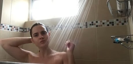 アウトドア 熟女 オンリーファンズ ホットポルノ 画像