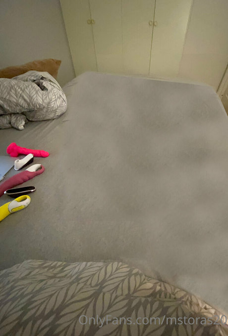 ヌード妻オンリーファンズ ヌード ギャラリー