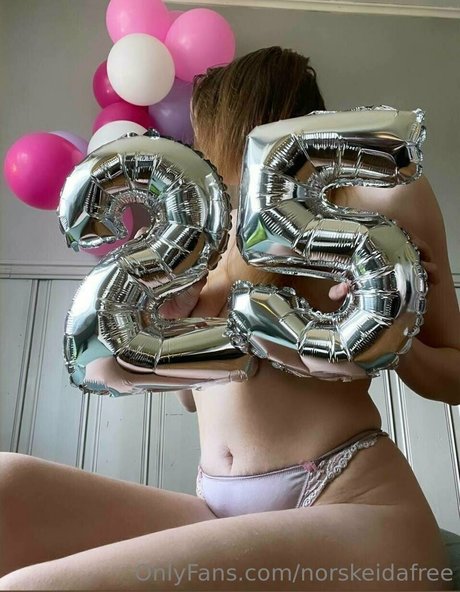 乳首オーガズム オンリーファンズ セクシーヌード 画像