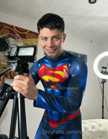 ivotwinkfree ポルノ女優 画像