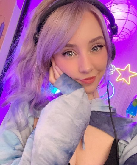 Jessu ヌードのポルノスター 写真