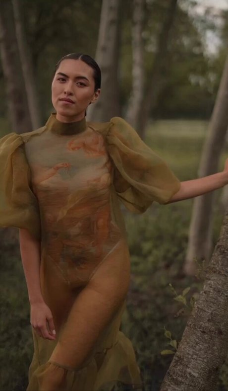 角質の女の子オンリーファンズ ポルノ ギャラリー