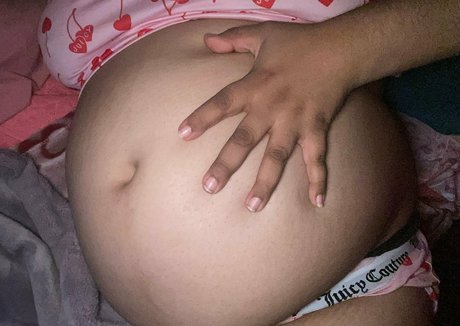 かわいいブロンドのオンリーファンズ 美しい裸 写真