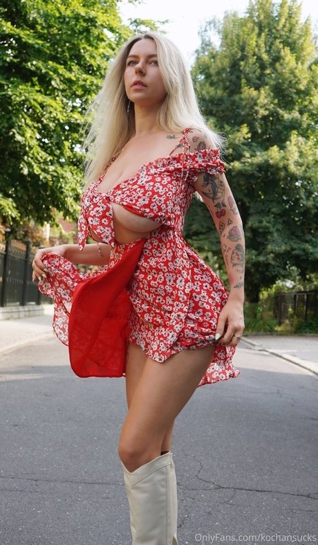 レズビアン乱交オンリーファンズ ホットヌード 写真