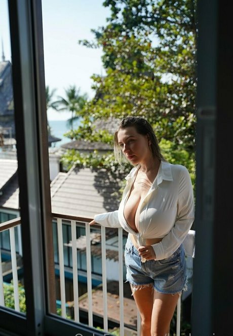 ぽっちゃりカップルオンリーファンズ アート裸 写真