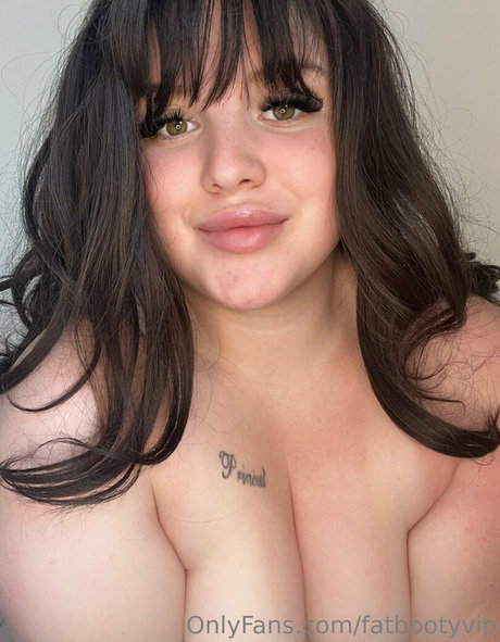 fatbootyvip 裸のポルノスター 画像