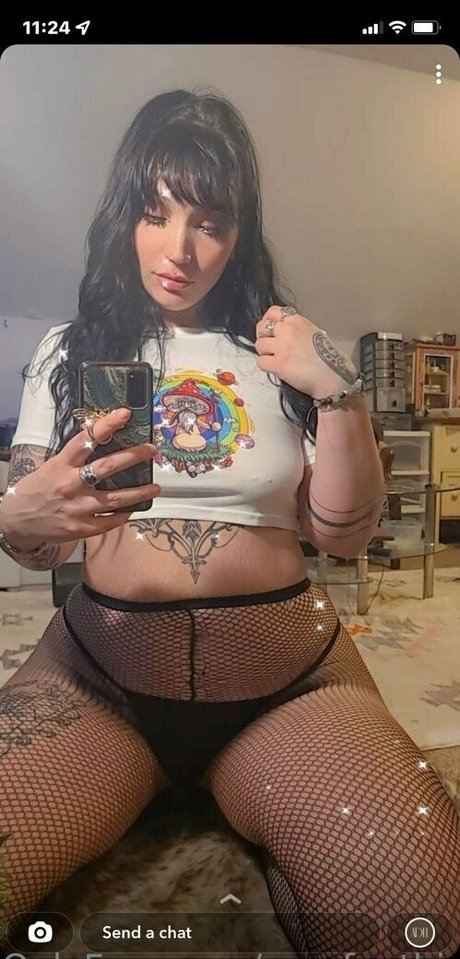 raeofgothiccsunshine ポルノ女優 画像