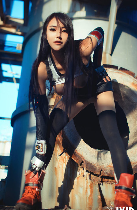 ブルネットのPOV オンリーファンズ ポルノグラフィック アーカイブ