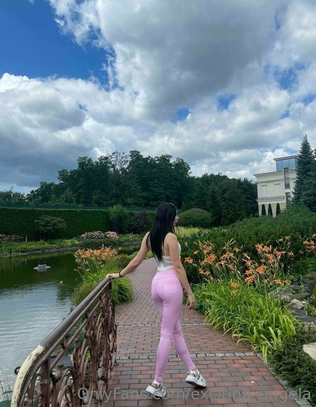 フィットネスプッシーオンリーファンズ セクシーヌード ギャラリー