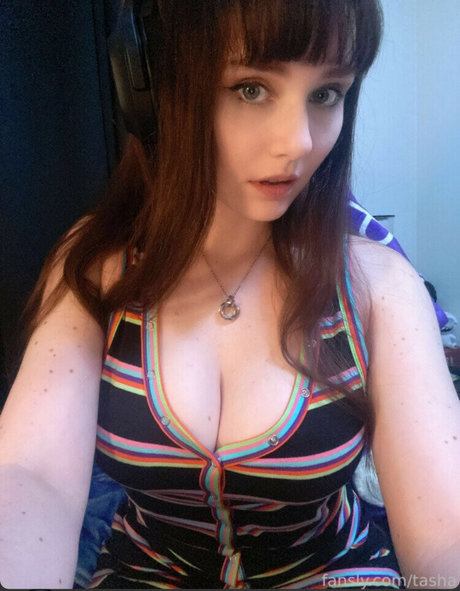 柔軟なティーンオンリーファン ヌード ギャラリー