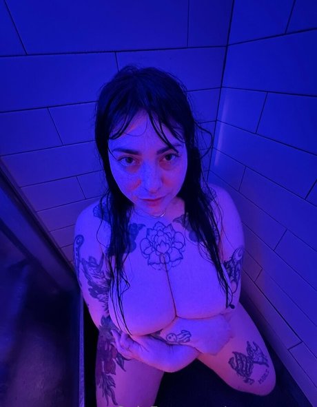 足いじめ オンリーファンズ パーフェクト 写真