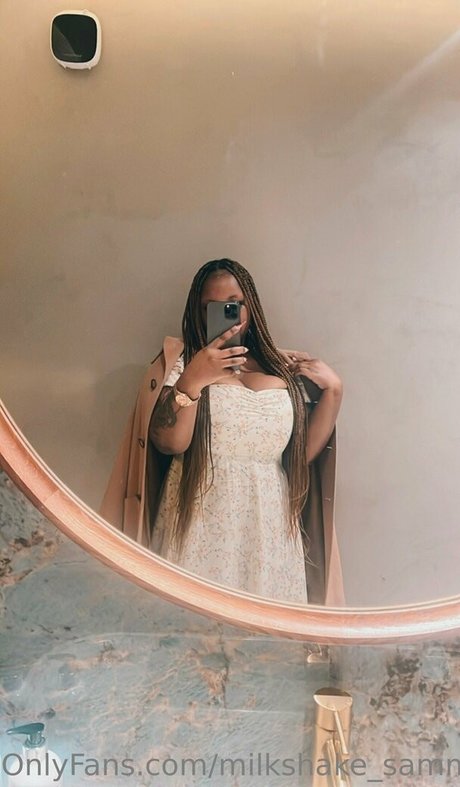 巨大ディルドオンリーファンズ ポルノ 写真