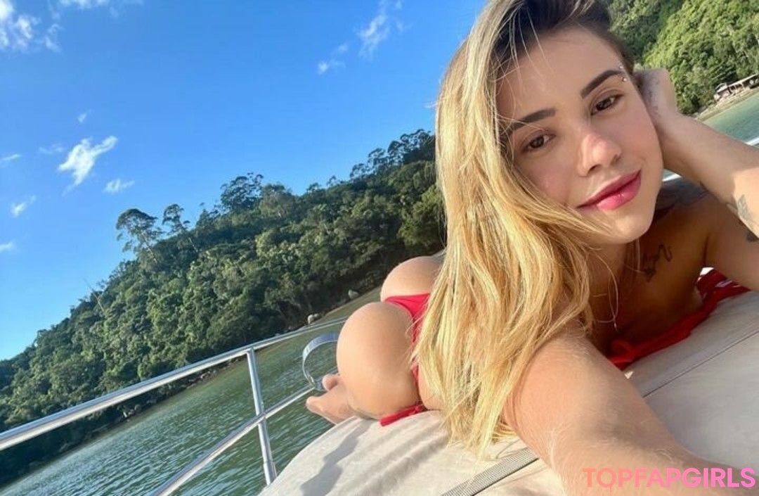 Larissa Sumpani ポルノスター 写真