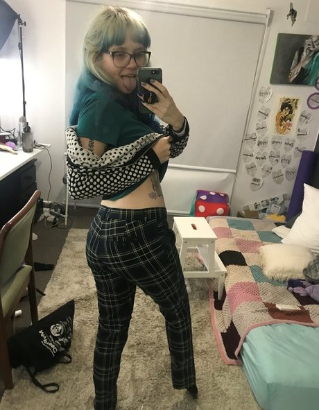 ニューハーフ巨乳オンリーファンズ 可愛い 写真