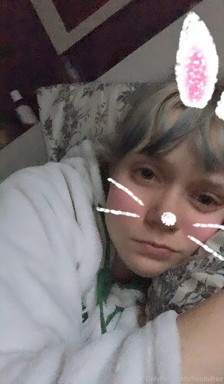 ジムガールズオンリーファンズ ホットヌード 画像