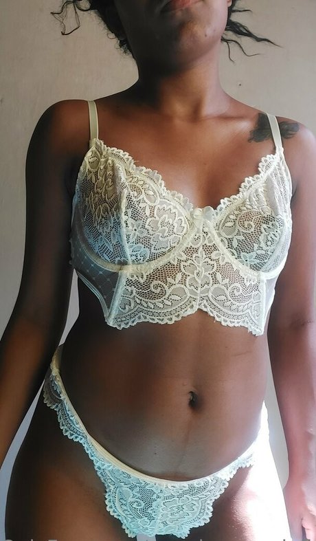 penelopemariaflores セックスモデル 画像