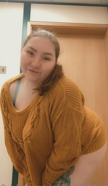 義母オンリーファンズ ヌード 写真