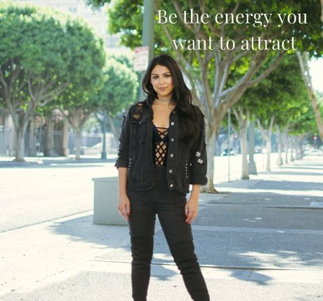 アウトドア 熟女 オンリーファンズ 無料ヌード 写真