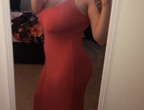 美しい曲線美のオンリーファンズ ホットセクシー 写真