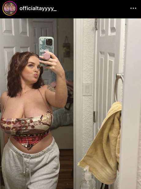 playwithtayyy アダルトスター アーカイブ