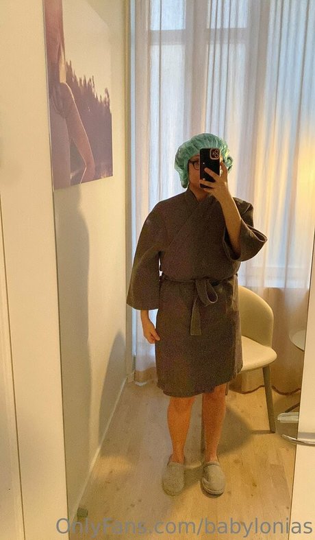 角質の女の子オンリーファンズ ホット裸 写真