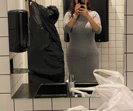 babylonias セックス女優 写真