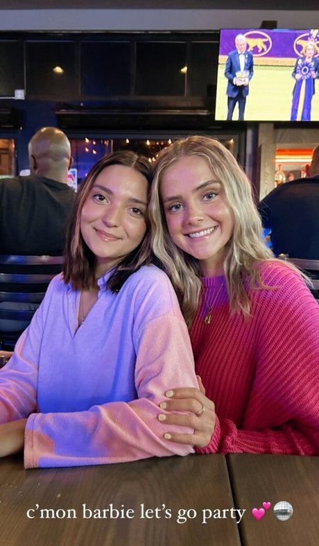 Lauren Mae スター ギャラリー