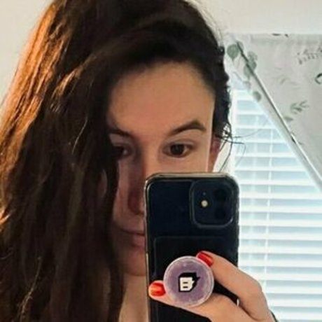 bloodyfans 裸のスター 写真