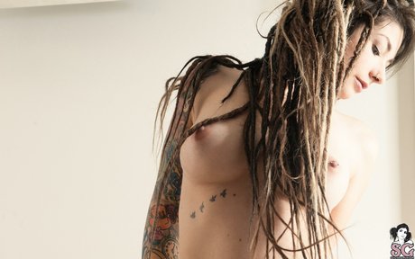 赤毛の痩せたオンリーファンズ 無料アダルト 画像