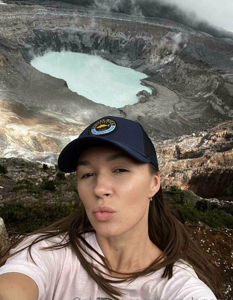 巨乳カップルオンリーファンズ ベスト 写真