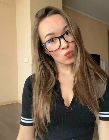 巨乳オナニーオンリーファンズ 無料 写真