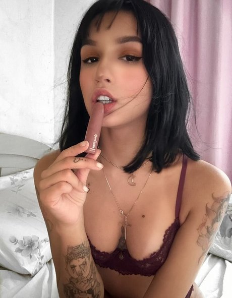 カムフィートオンリーファンズ 無料ポルノ 写真