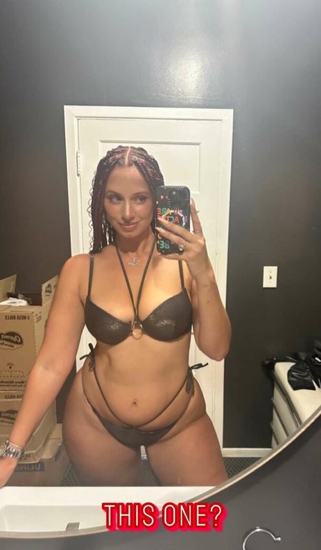 貞操帯オンリーファンズ 無料セクシー 写真