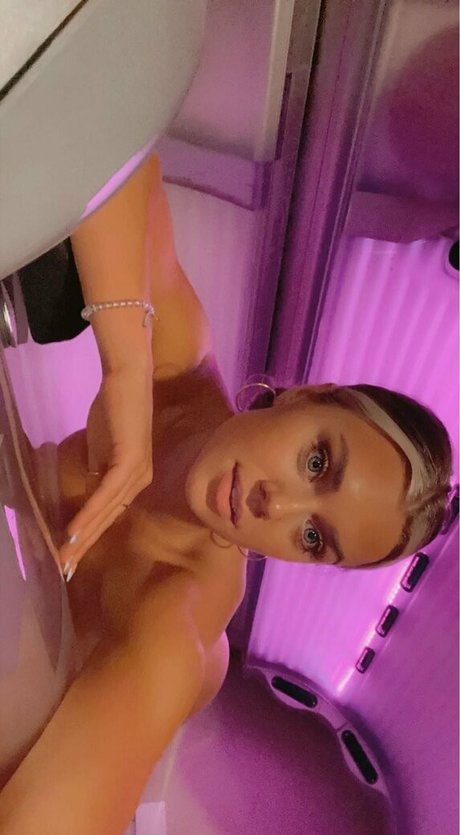 ワークアウト オンリーファンズ アート裸 写真