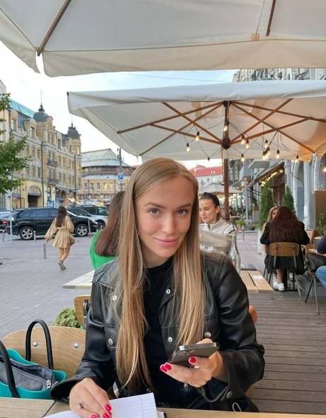 足の動画 オンリーファンズ ヌード 写真