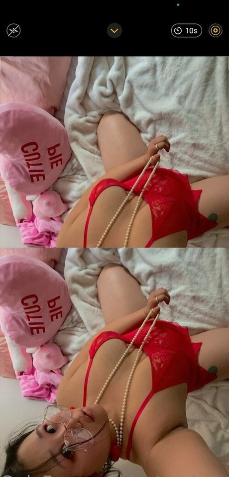 乳首 オンリーファンズ えろ 写真